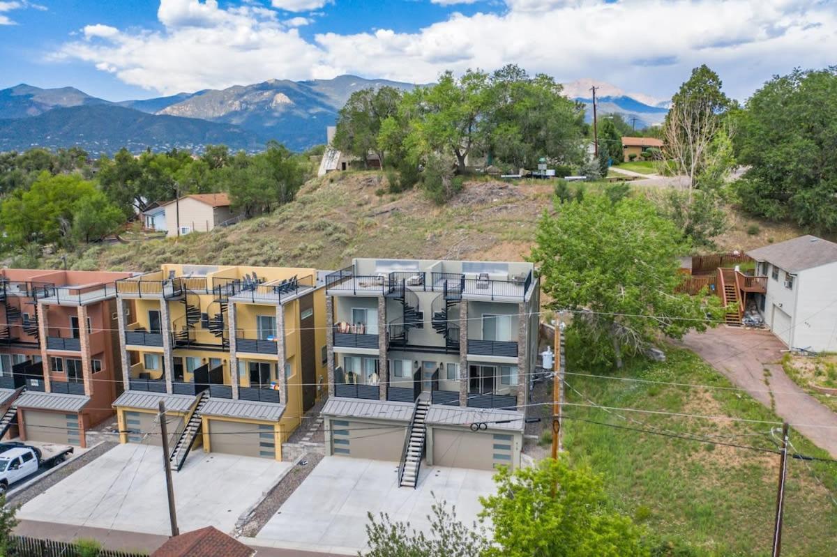 4Bd Home W Rooftop Patio Fire Pit & Mountain Views Colorado Springs Exterior foto