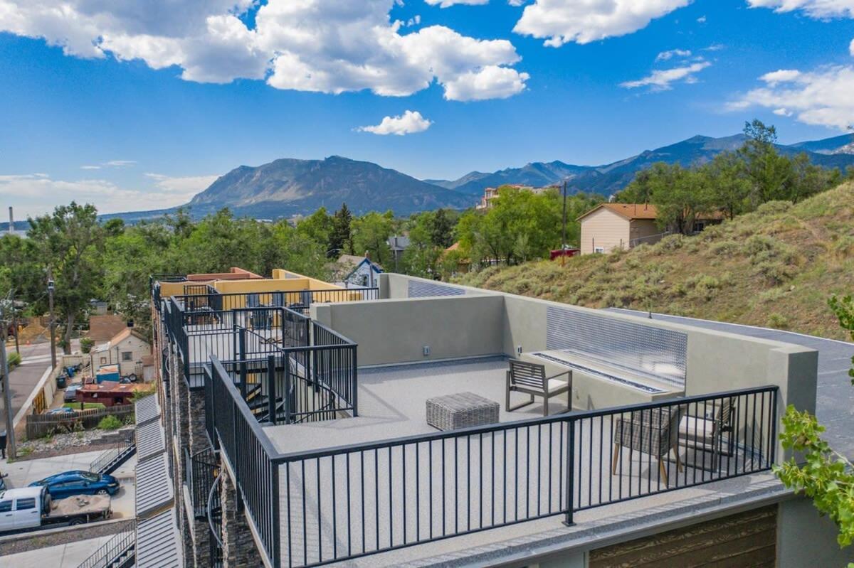 4Bd Home W Rooftop Patio Fire Pit & Mountain Views Colorado Springs Exterior foto